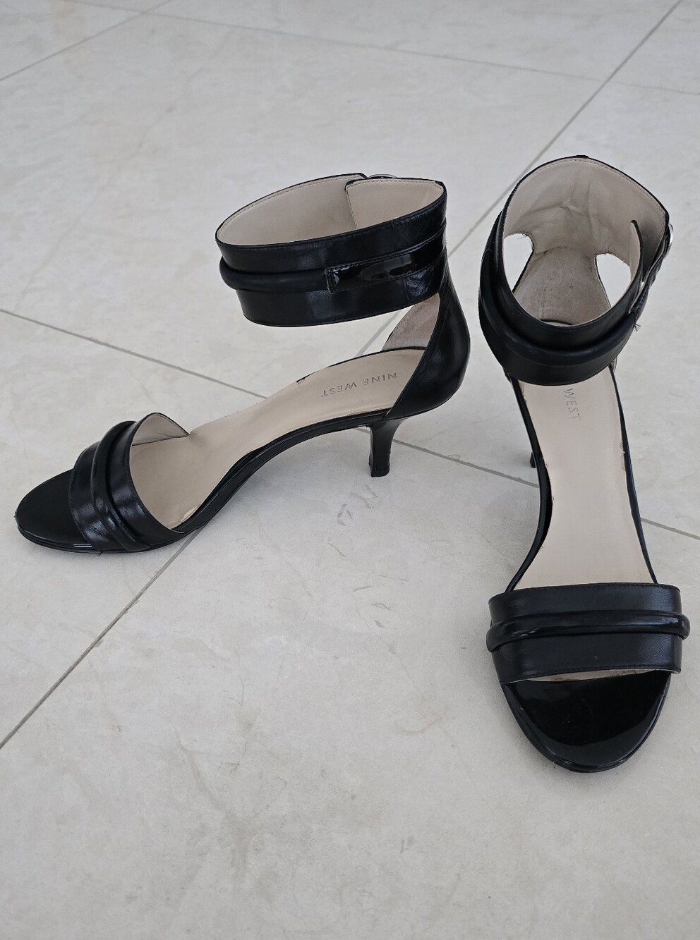 Nine West Black Ankle-Strap Low Heel Sandals - Size 8.5